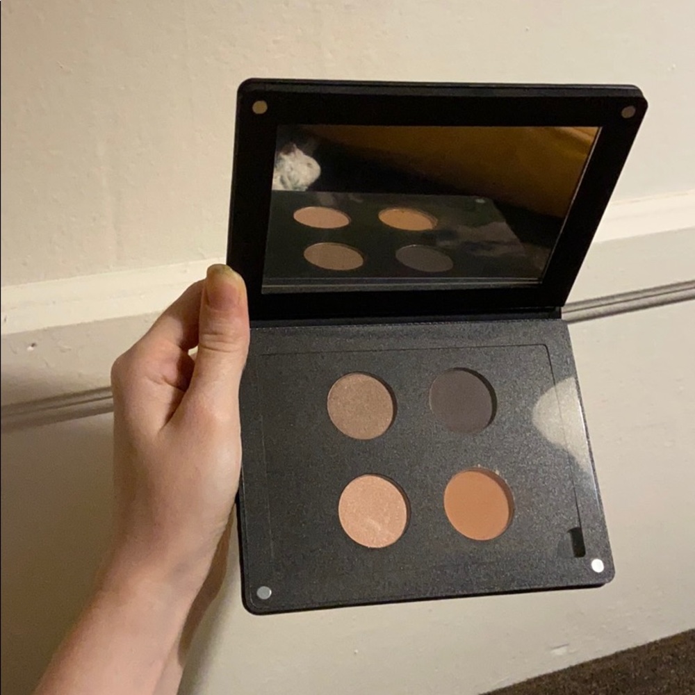 NWT Ittsé Magnetic Buildable Palette